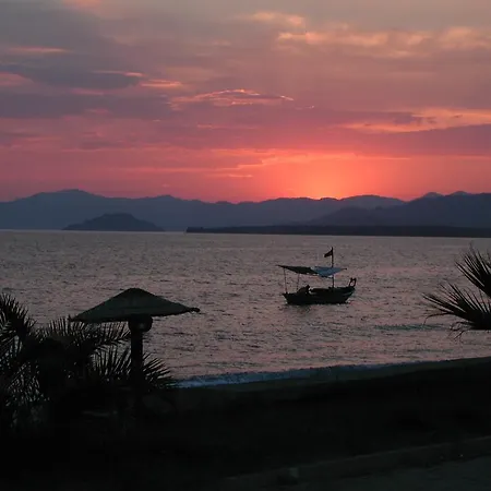 Aparthotel Melek Apart