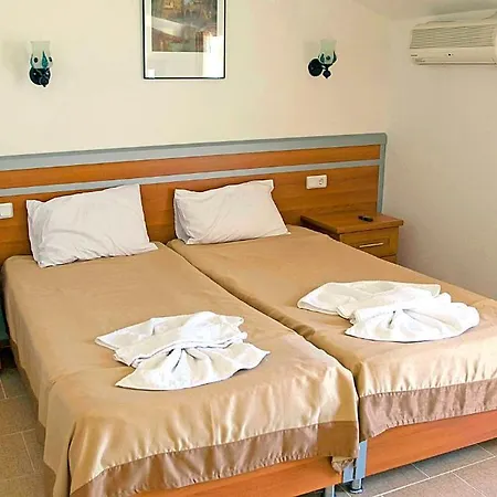 Melek Apart Aparthotel 3*